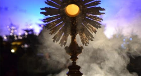Adoration eucharistique mensuelle Adoration eucharistique mensuelle